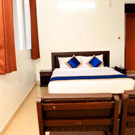 Ss Beach Resort Varkala Bagian luar foto
