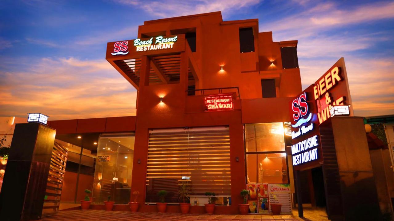 Ss Beach Resort Varkala Bagian luar foto