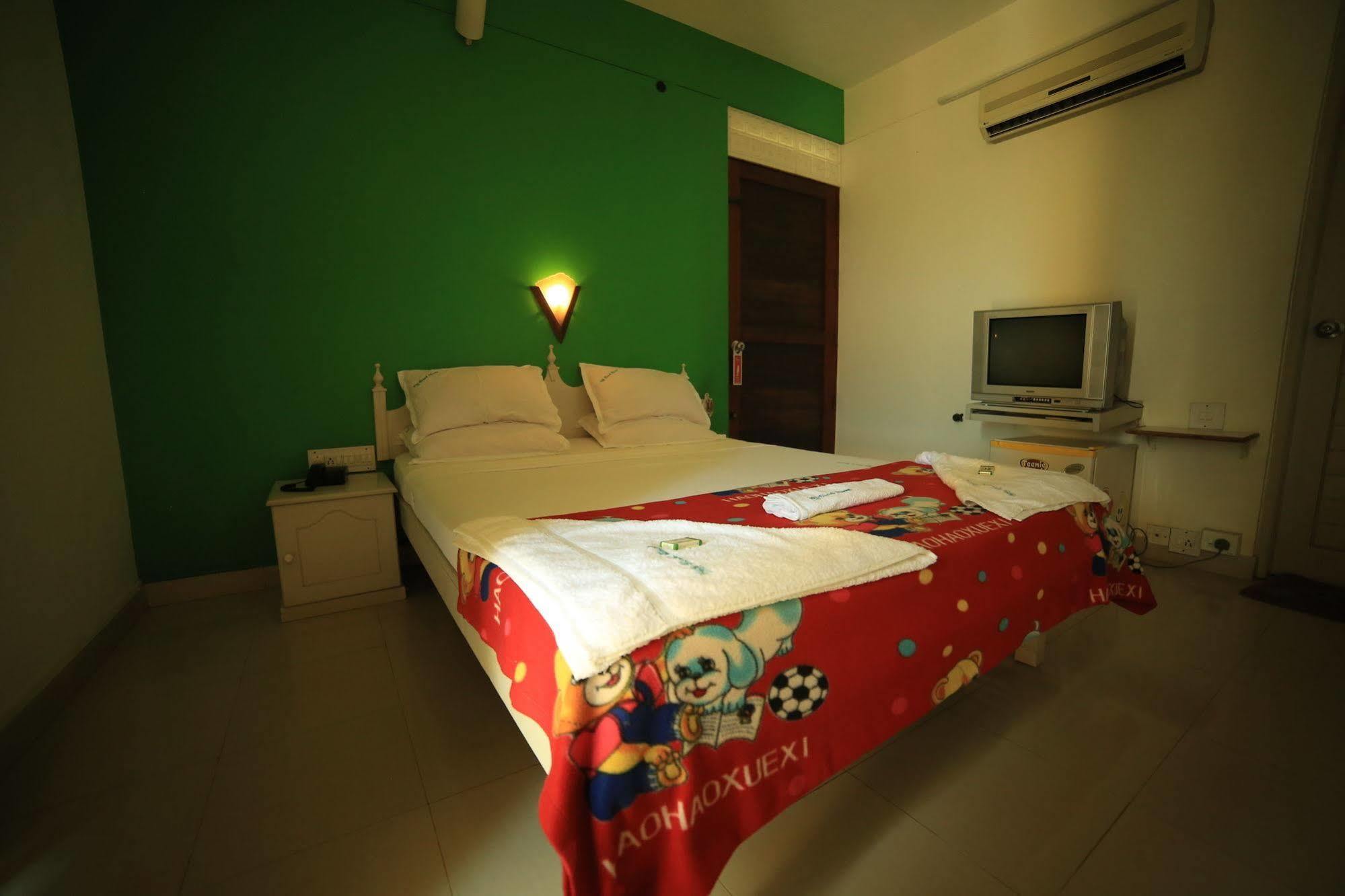 Ss Beach Resort Varkala Bagian luar foto