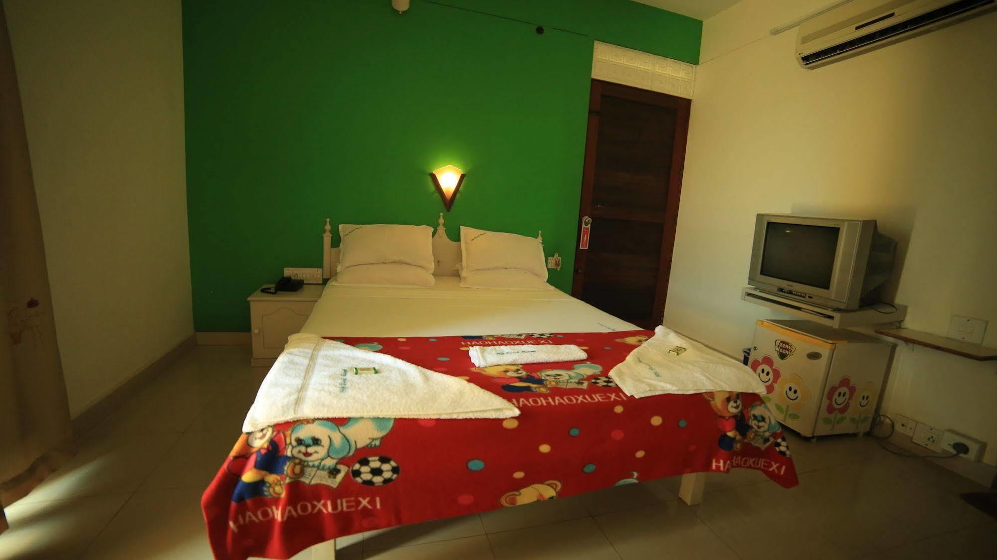 Ss Beach Resort Varkala Bagian luar foto