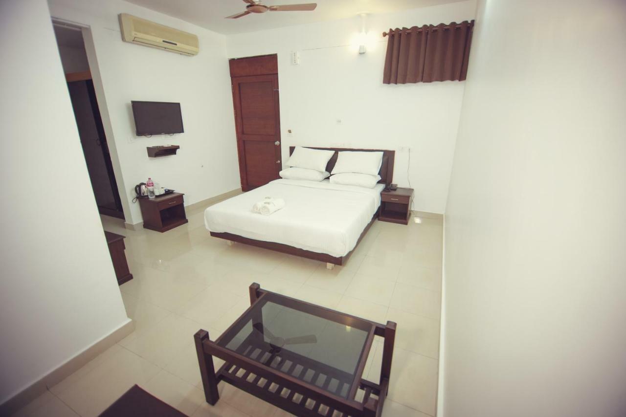 Ss Beach Resort Varkala Bagian luar foto