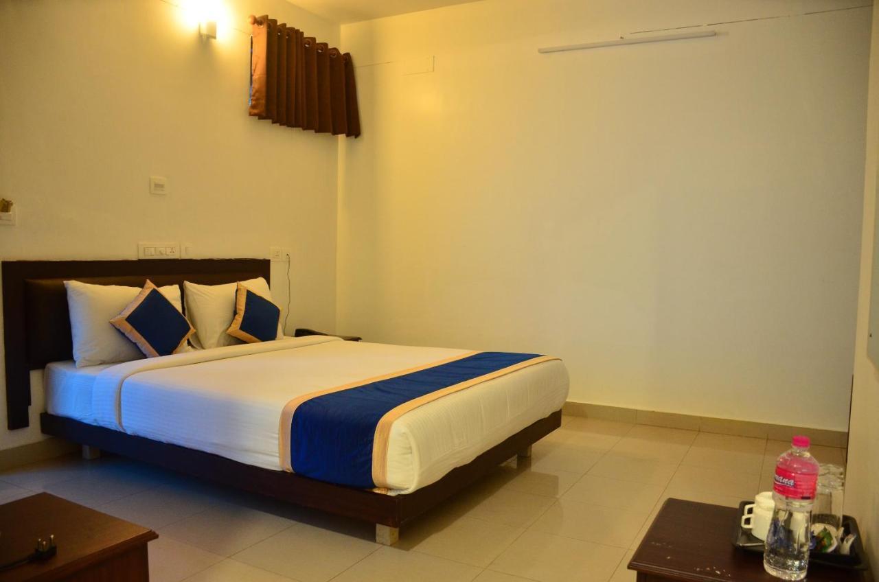 Ss Beach Resort Varkala Bagian luar foto