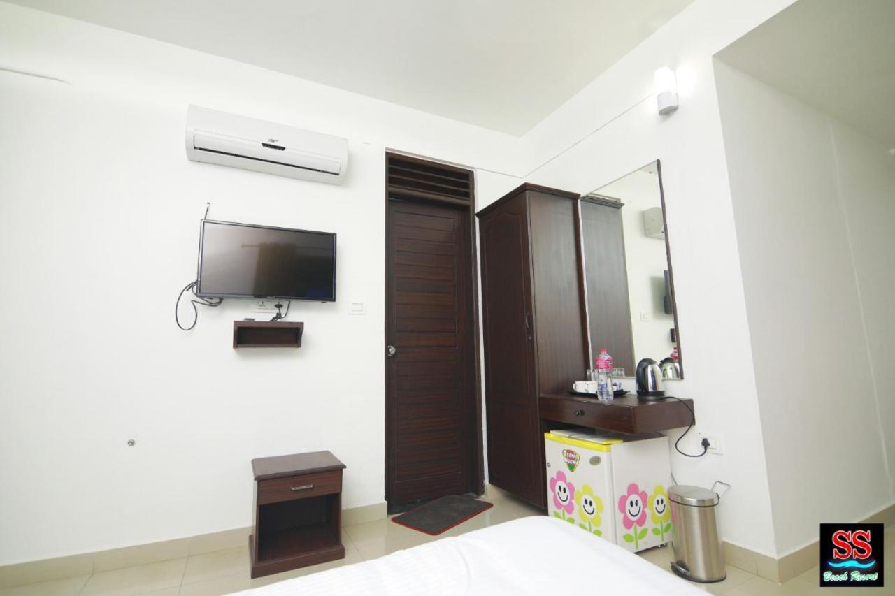 Ss Beach Resort Varkala Bagian luar foto