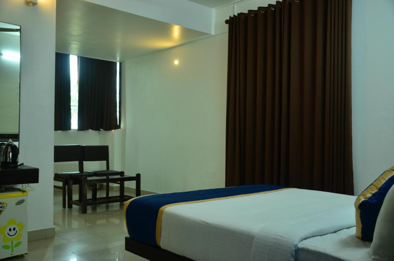 Ss Beach Resort Varkala Bagian luar foto